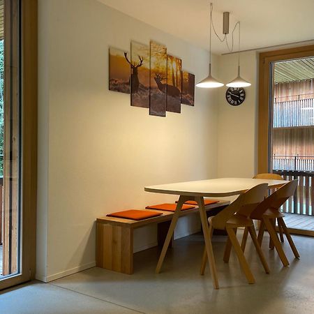 Ferienwohnung 3,5 Zimmer Direkt An Ski- Und Bikepiste Flims Buitenkant foto