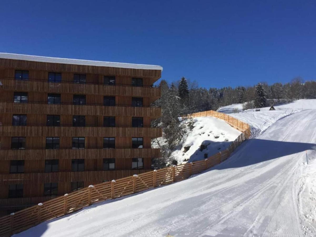 Ferienwohnung 3,5 Zimmer Direkt An Ski- Und Bikepiste Flims Buitenkant foto