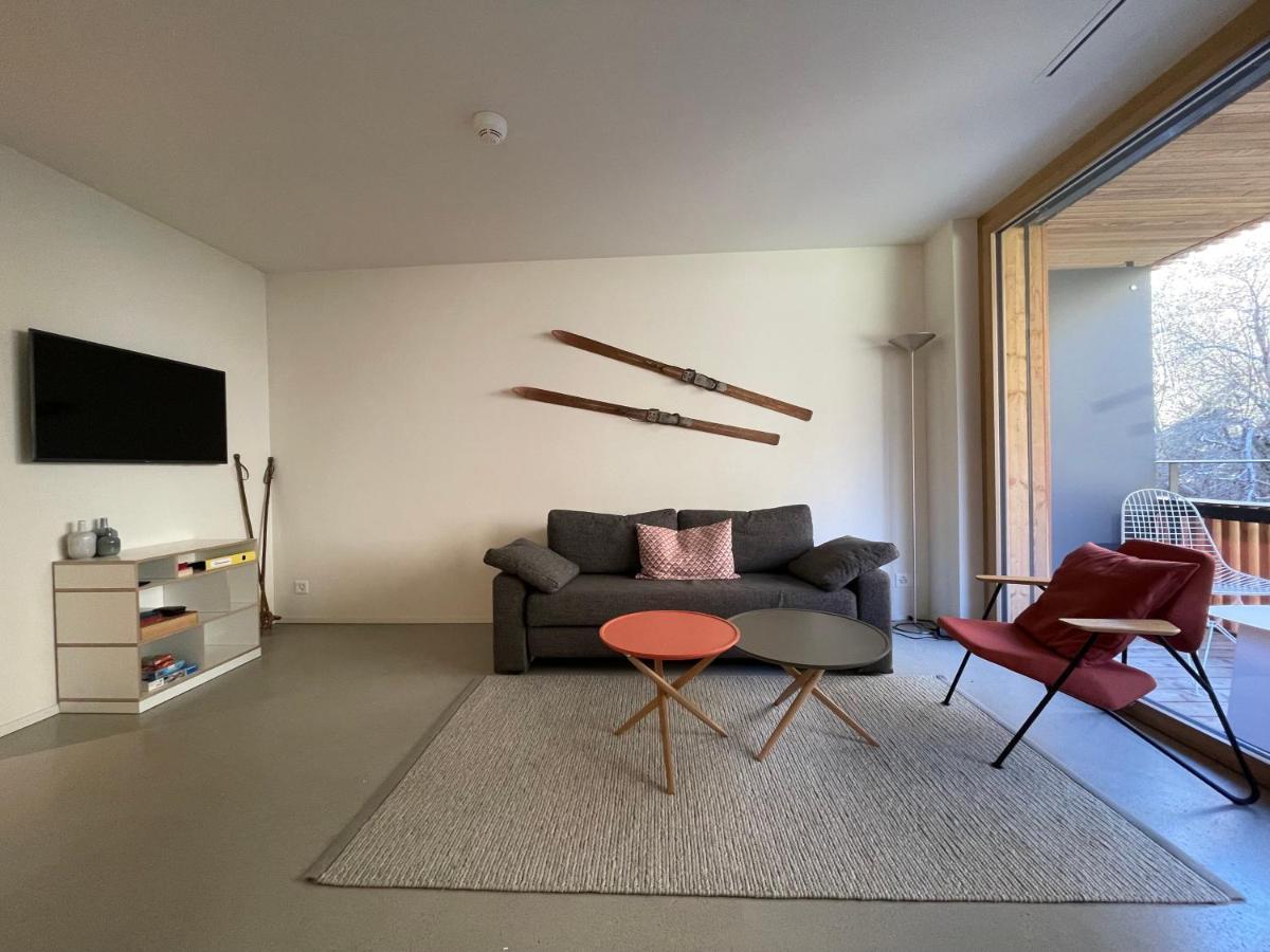 Ferienwohnung 3,5 Zimmer Direkt An Ski- Und Bikepiste Flims Buitenkant foto